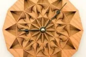 ساعت دیواری چوبی