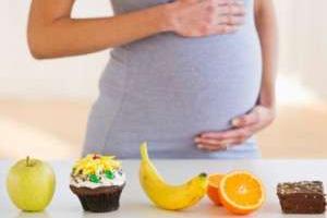 تغذیه ماه اول بارداری