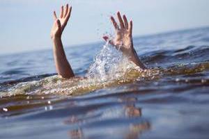 نجات پسر جوان از دریا
