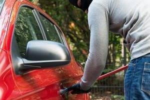 سرقت ناموفق اتومبیل