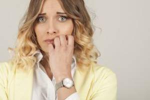 لکه بینی بین دو قاعدگی