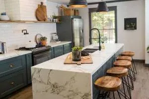 شلوغی روی کابینت