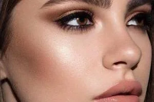 سایه برای چشم قهوه ای