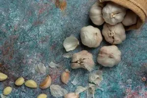 پوست کندن سیر