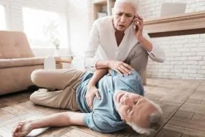 کمک اولیه حمله قلبی