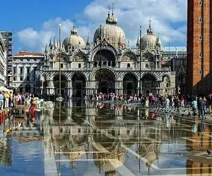 ونیز