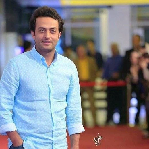 مصطفی زمانی در نقش فرهاد