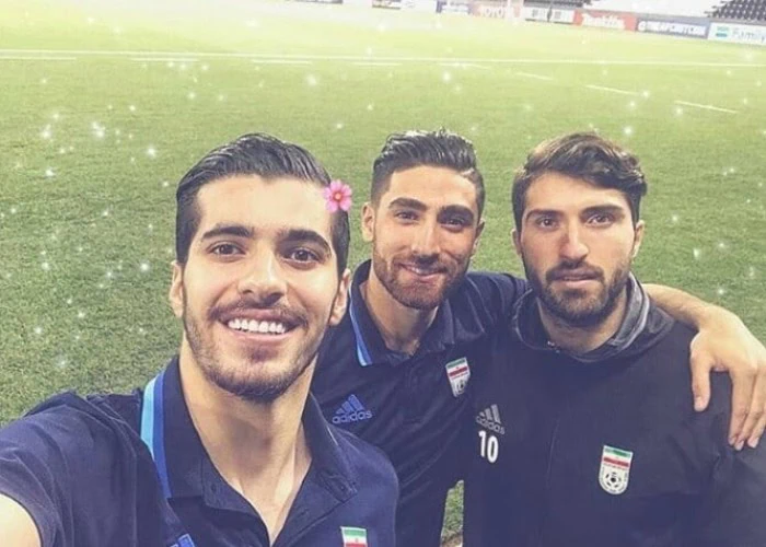 سعید عزت اللهی در کنار ملی پوشان