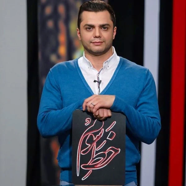 آرش ظلی پور مجری برنامه خط سوم