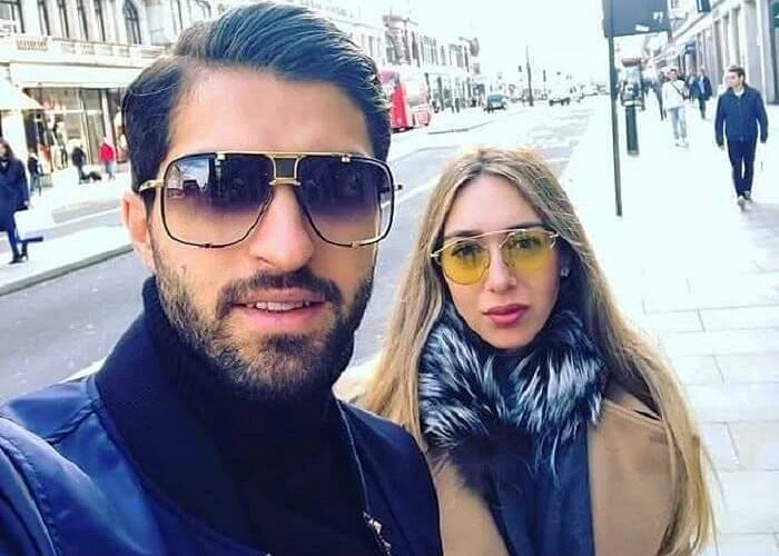 کریم انصاری فرد و همسرش
