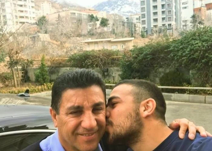 عکس امیر قلعه نویی با پسرش