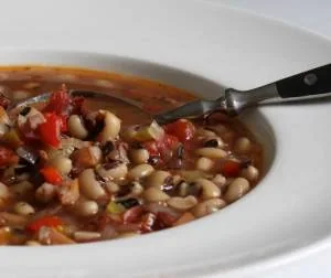 سوپ لوبیا چشم بلبلی