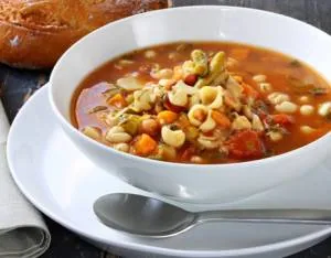 سوپ مینسترون (Minestrone Soup)