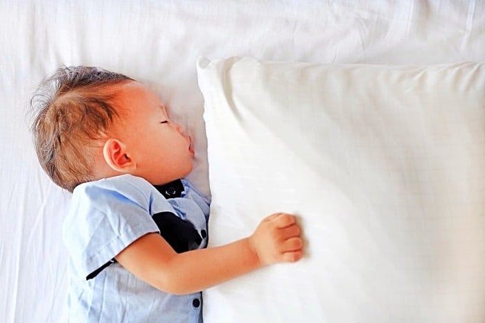 علت خواب زیاد نوزاد 