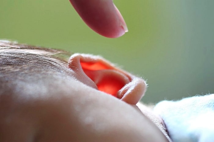 گوش درد نوزادان 