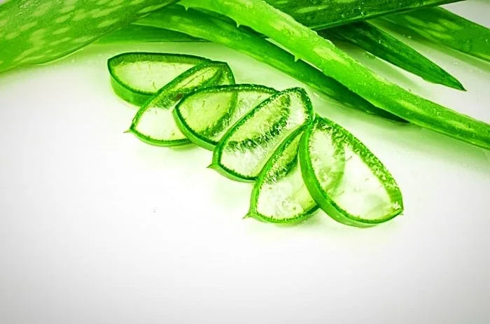 آلوئه ورا برای تاتو ابرو