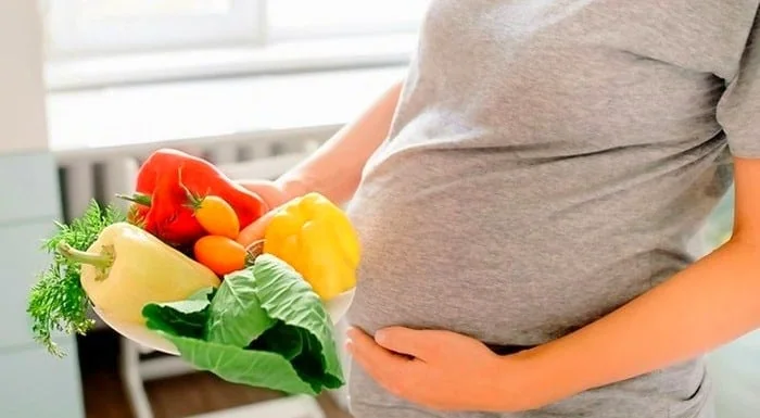 غذاهای مضر در بارداری