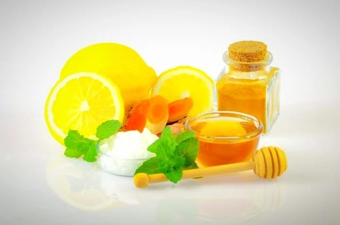 فایده نوشیدن آبلیمو و عسل قبل از صبحانه برای سم زدایی کبد نوشیدن آبلیمو و عسل