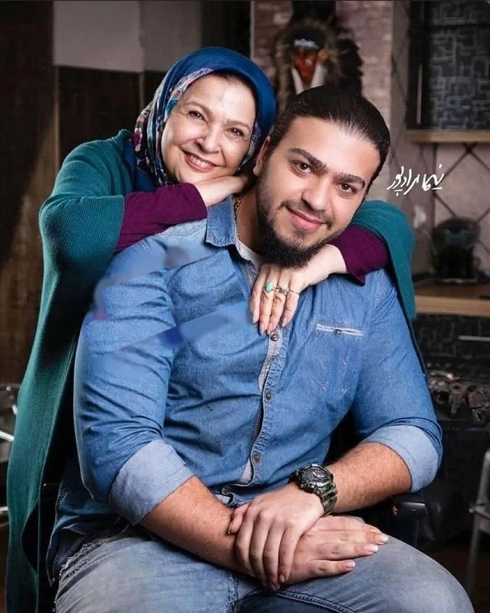 افسر اسدی و پسرش هامون