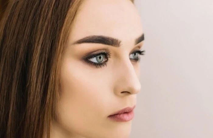 ابروهای پهن