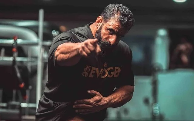 بیوگرافی هادی چوپان