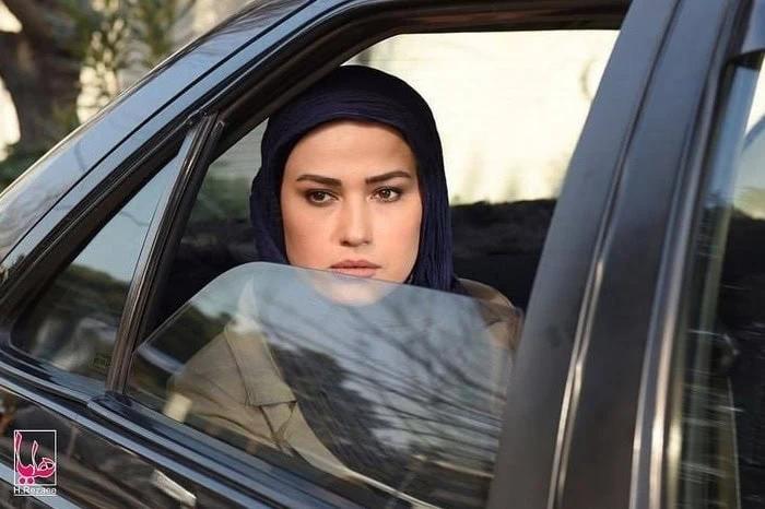 لادن مستوفی در پریا