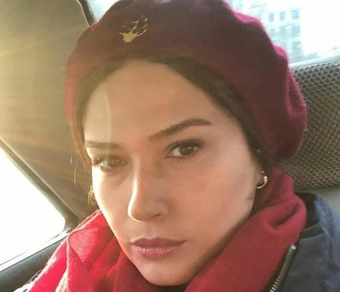 عکس سلفی لادن مستوفی