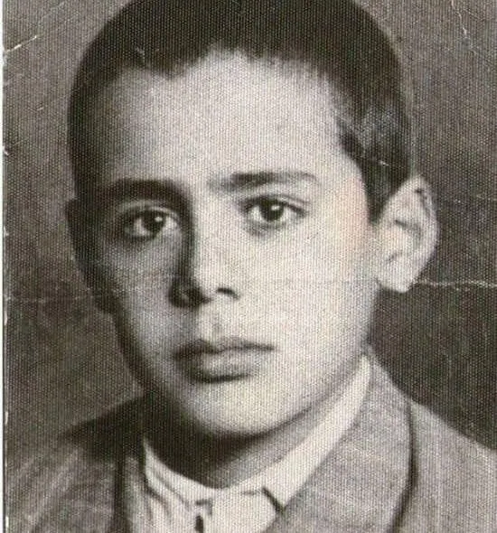 کودکی جمشید هاشم پور