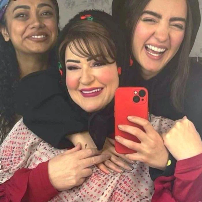 نعیمه نظام دوست در اکازیون