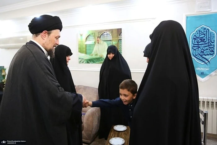 سید حسن خمینی و همسرش