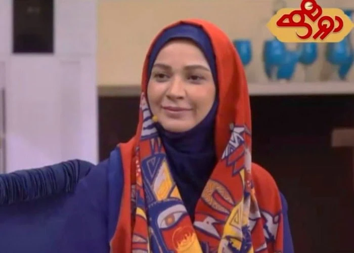 نسرین نصرتی در دورهمی