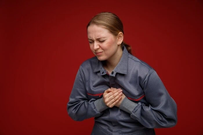 تیغ ماهی در گلو