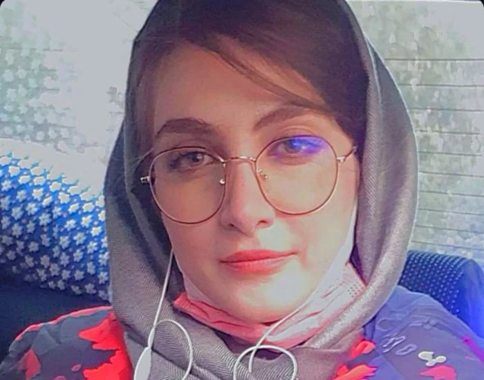 سلفی الناز ملک بازیگر