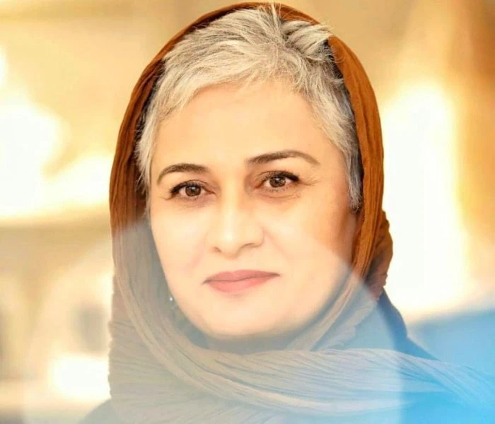 پریوش نظریه بازیگر سینما