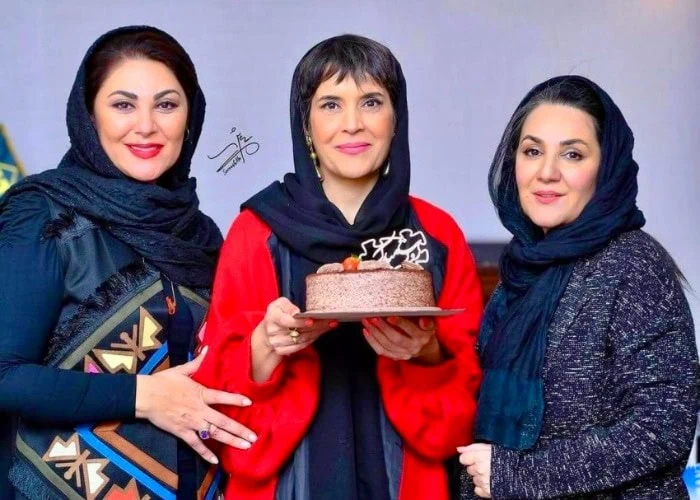 نازنین فراهانی و لاله و ستاره اسکندری