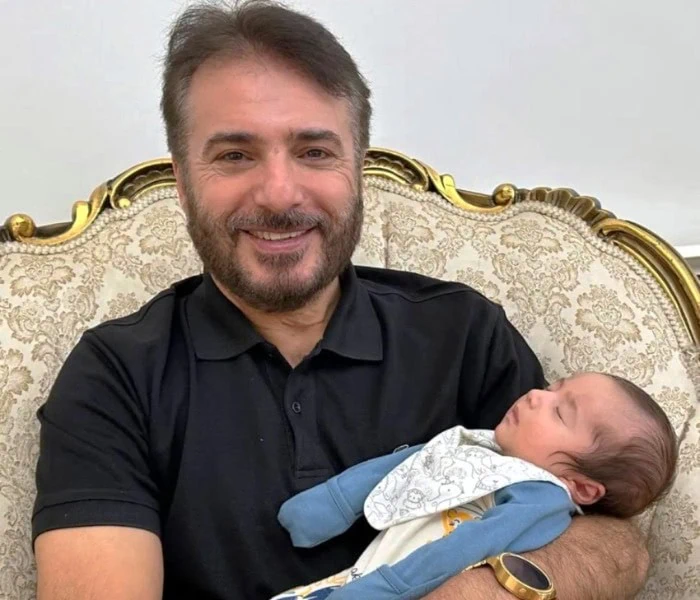 سیدجواد هاشمی و نوه اش