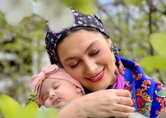 سودابه بیضایی و خواهرزاده اش
