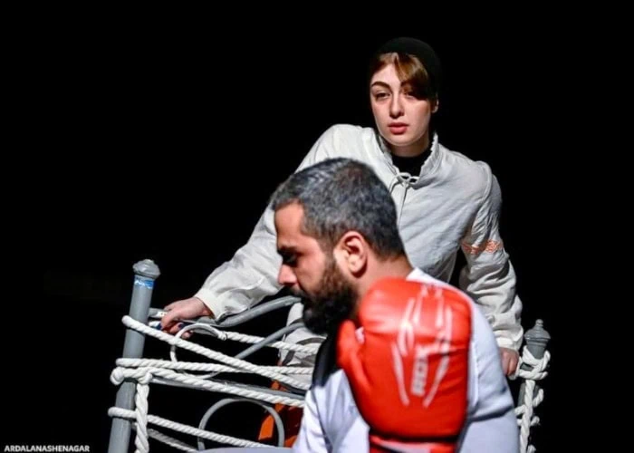 الیکا ناصری در تئاتر
