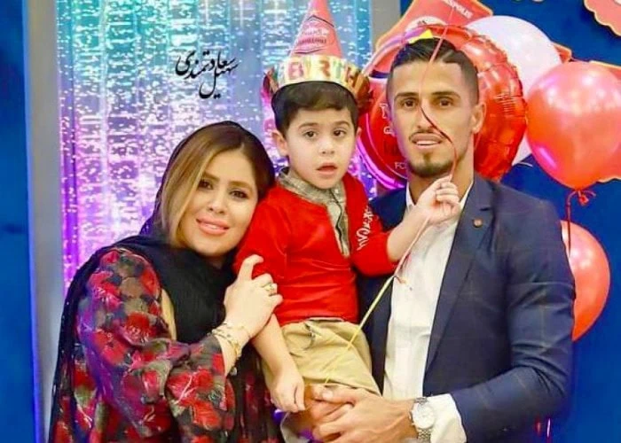 علی علیپور و همسر و فرزندش