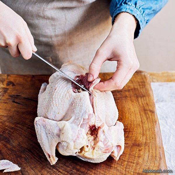 آموزش تصویری مرحله به مرحله نحوه خرد کردن مرغ