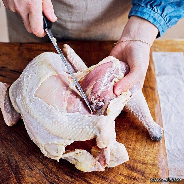 آموزش تصویری مرحله به مرحله نحوه خرد کردن مرغ