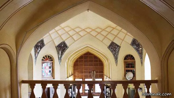 داخل باغ دلگشا