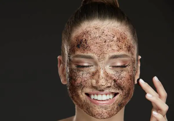 قهوه برای پف صورت