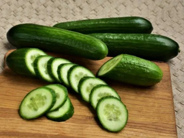 خیار برای سوزش بعد اصلاح