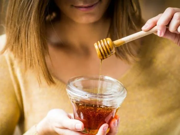 خوردن عسل