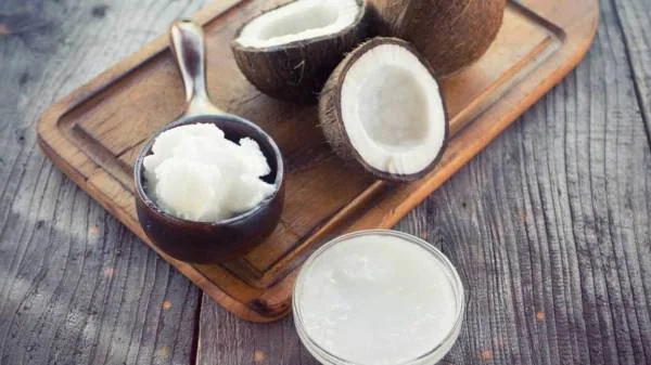 فواید درمانی روغن نارگیل