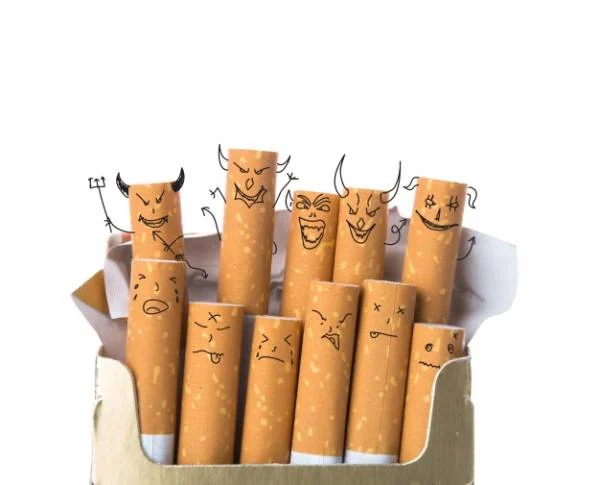 عوارض سیگار