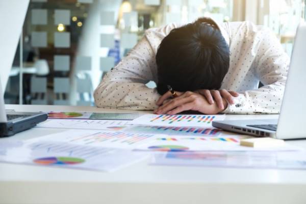 خواب آلودگی محل کار