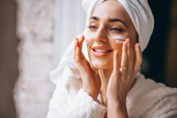 کرم برای زیبایی پوست
