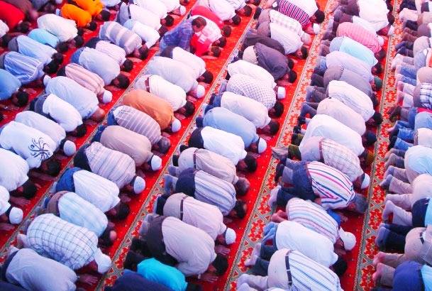 فضیلت نماز جمعه و ثواب بیشمار آن برای نمازگزار
